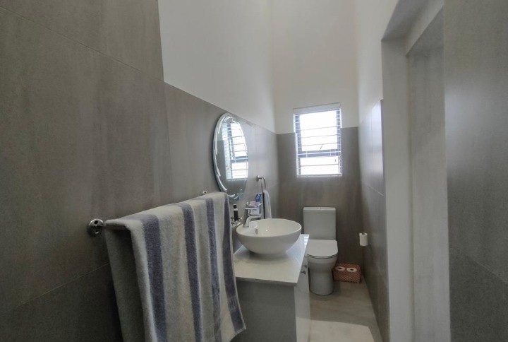 4 Bedroom Property for Sale in Noorsekloof Eastern Cape